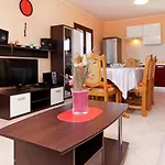 Σπίτι διακοπών Olive's Garden House