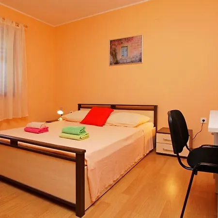 Olive's Garden House *